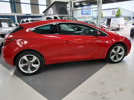 Vauxhall Astra GTC 1.6T 16V SRi Euro 5 3dr 5