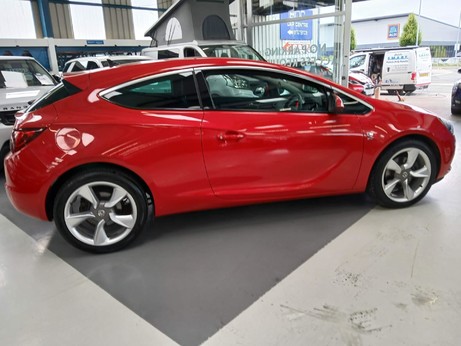 Vauxhall Astra GTC 1.6T 16V SRi Euro 5 3dr 5