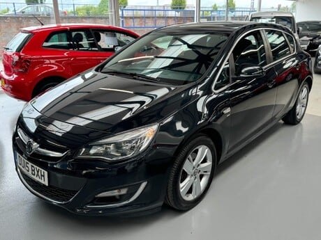 Vauxhall Astra 1.7 CDTi ecoFLEX SRi Euro 5 5dr 1