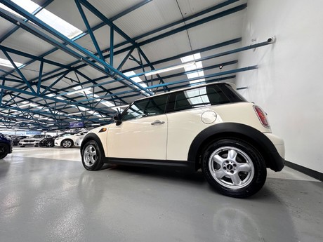 Mini Hatch 1.4 One Steptronic Euro 4 3dr 26