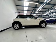 Mini Hatch 1.4 One Steptronic Euro 4 3dr 25