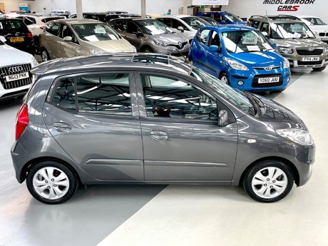 Hyundai i10 1.2 Style Euro 5 5dr 7