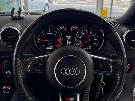 Audi TT 2.0 TDI Black Edition Roadster quattro Euro 5 2dr 17