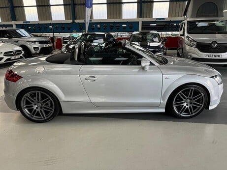 Audi TT 2.0 TDI Black Edition Roadster quattro Euro 5 2dr 1