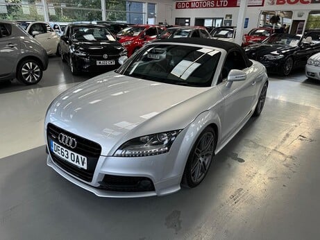 Audi TT 2.0 TDI Black Edition Roadster quattro Euro 5 2dr 9