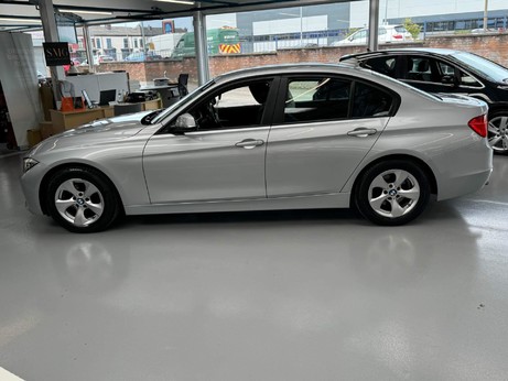 BMW 3 Series 2.0 320d ED EfficientDynamics Business Euro 5 (s/s) 4dr 7