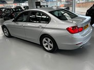 BMW 3 Series 2.0 320d ED EfficientDynamics Business Euro 5 (s/s) 4dr 12