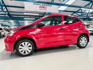 Toyota Aygo 1.0 VVT-i x Euro 5 5dr Euro 5 3