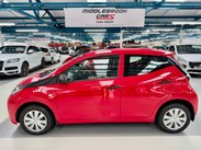 Toyota Aygo 1.0 VVT-i x Euro 5 5dr Euro 5 8