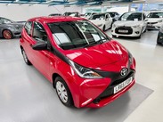 Toyota Aygo 1.0 VVT-i x Euro 5 5dr Euro 5 29