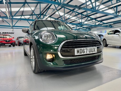 Mini Hatch 1.5 Cooper Seven Euro 6 (s/s) 3dr 24