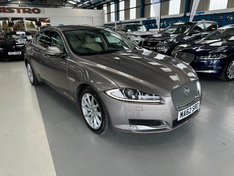 Jaguar XF 2.2d Luxury Auto Euro 5 (s/s) 4dr 1