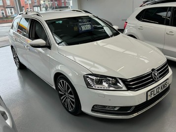 Volkswagen Passat 2.0 TDI BlueMotion Tech Sport DSG Euro 5 (s/s) 5dr