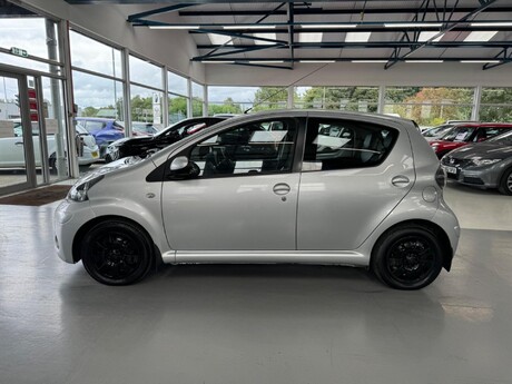 Toyota Aygo 1.0 VVT-i Ice Euro 5 5dr 3