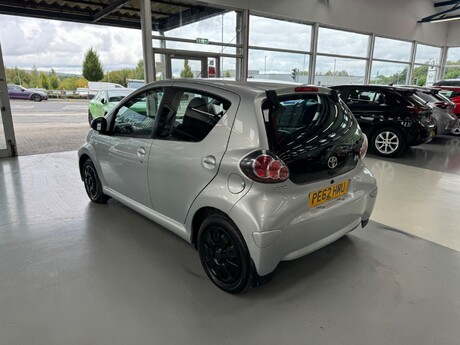 Toyota Aygo 1.0 VVT-i Ice Euro 5 5dr 4