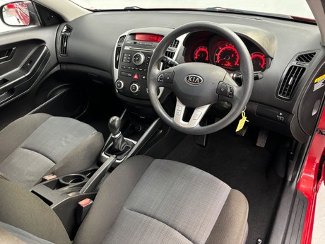 Kia Pro Ceed 1.4 Strike 3dr 55