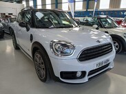 Mini Countryman 1.5 Cooper ALL4 Euro 6 (s/s) 5dr 8