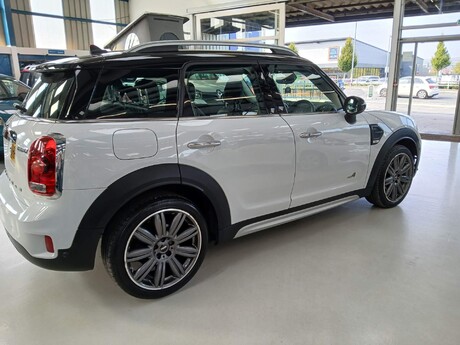 Mini Countryman 1.5 Cooper ALL4 Euro 6 (s/s) 5dr 16