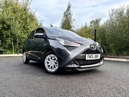 Toyota Aygo 1.0 VVT-i x-play x-shift Euro 6 5dr (Safety Sense) 6