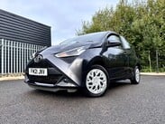 Toyota Aygo 1.0 VVT-i x-play x-shift Euro 6 5dr (Safety Sense) 9