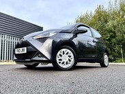 Toyota Aygo 1.0 VVT-i x-play x-shift Euro 6 5dr (Safety Sense) 14