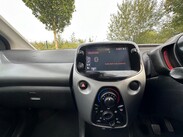 Toyota Aygo 1.0 VVT-i x-play x-shift Euro 6 5dr (Safety Sense) 43