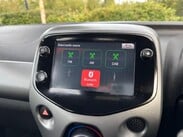 Toyota Aygo 1.0 VVT-i x-play x-shift Euro 6 5dr (Safety Sense) 48