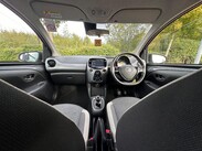 Toyota Aygo 1.0 VVT-i x-play x-shift Euro 6 5dr (Safety Sense) 38