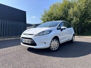 Ford Fiesta 1.4 Edge 5dr 8