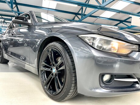 BMW 3 Series 2.0 320d Sport Auto xDrive Euro 5 (s/s) 4dr 17