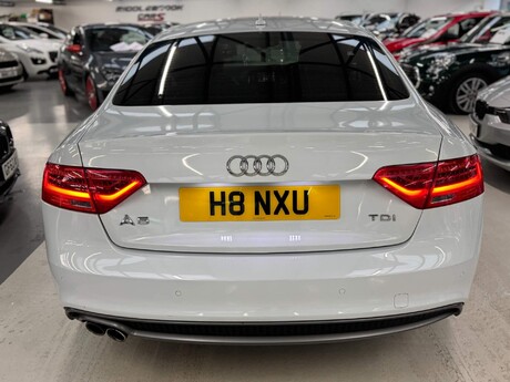 Audi A5 2.0 TDI Black Edition S Tronic quattro Euro 5 (s/s) 2dr 10