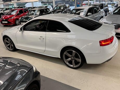 Audi A5 2.0 TDI Black Edition S Tronic quattro Euro 5 (s/s) 2dr 2