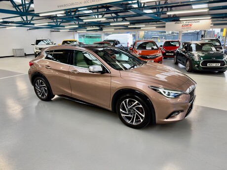 Infiniti Q30 2.2d Premium Tech DCT AWD Euro 6 (s/s) 5dr 20