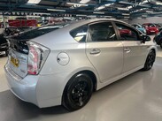 Toyota Prius 1.8 VVT-h CVT Euro 6 (s/s) 5dr 10