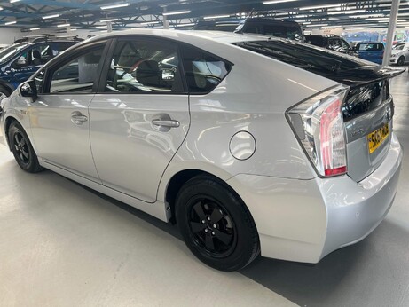 Toyota Prius 1.8 VVT-h CVT Euro 6 (s/s) 5dr 13