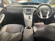 Toyota Prius 1.8 VVT-h CVT Euro 6 (s/s) 5dr 24