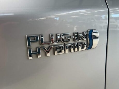 Toyota Prius 1.8 VVT-h CVT Euro 6 (s/s) 5dr 80