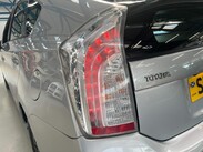 Toyota Prius 1.8 VVT-h CVT Euro 6 (s/s) 5dr 83