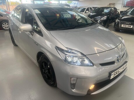 Toyota Prius 1.8 VVT-h CVT Euro 6 (s/s) 5dr 99