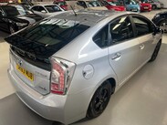 Toyota Prius 1.8 VVT-h CVT Euro 6 (s/s) 5dr 86