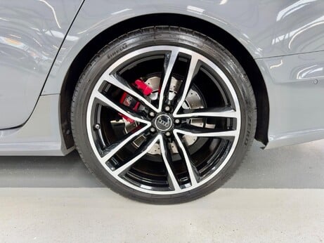 Audi RS6 4.0 TFSI V8 Tiptronic quattro Euro 6 (s/s) 5dr 30