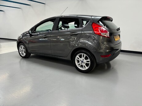 Ford Fiesta 1.5 TDCi Zetec Euro 6 5dr 9