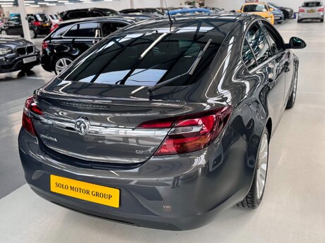 Vauxhall Insignia 2.0 CDTi SRi Auto Euro 5 5dr 8