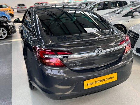 Vauxhall Insignia 2.0 CDTi SRi Auto Euro 5 5dr 7