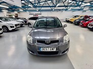 Toyota Auris 1.6 VVT-i TR 5dr 9