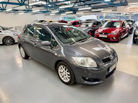 Toyota Auris 1.6 VVT-i TR 5dr 7