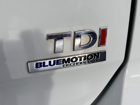 Volkswagen Golf 1.6 TDI BlueMotion Tech SE DSG Euro 5 (s/s) 5dr 79