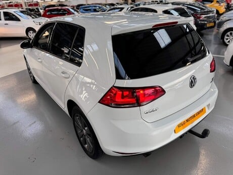 Volkswagen Golf 1.6 TDI BlueMotion Tech SE DSG Euro 5 (s/s) 5dr 84