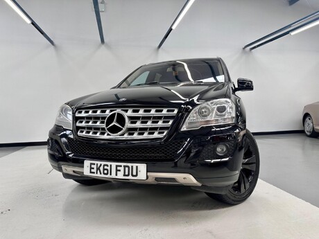 Mercedes-Benz M Class 3.0 ML300 CDI V6 BlueEfficiency Sport G-Tronic 4WD Euro 5 5dr 9