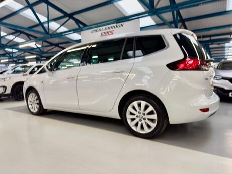 Vauxhall Zafira 1.4i Turbo Tech Line Euro 6 5dr 4